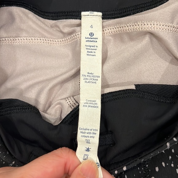 Lululemon C5 yoga Pants with Light Pink Piping  Size 4 - Picture 4 of 8